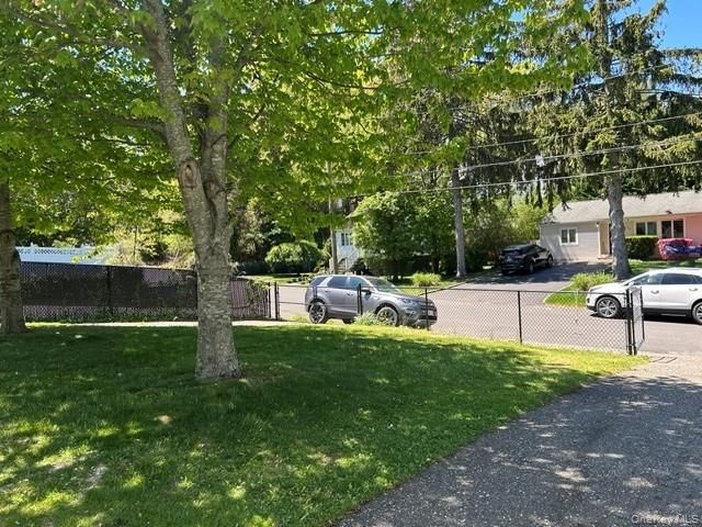 23 Westbury Drive, Sound Beach, NY 11789