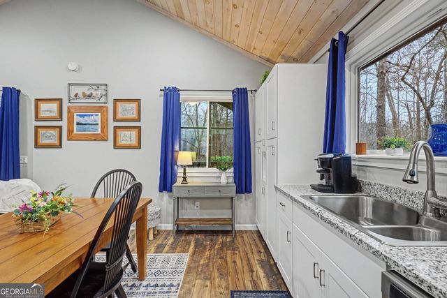 84 Creekside Lane, Clayton, GA 30525