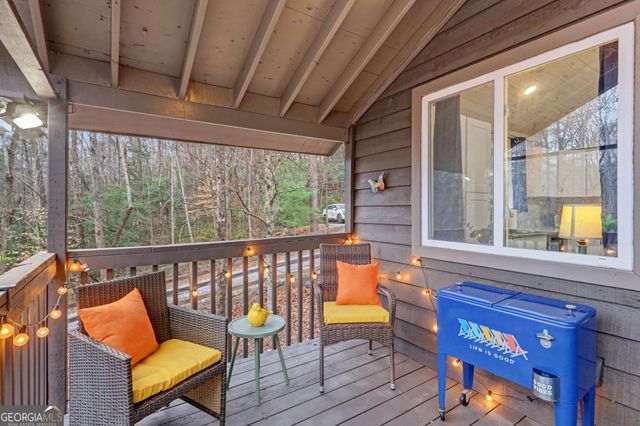 84 Creekside Lane, Clayton, GA 30525