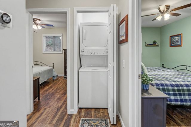 84 Creekside Lane, Clayton, GA 30525