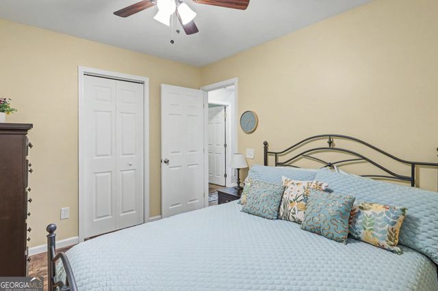 84 Creekside Lane, Clayton, GA 30525