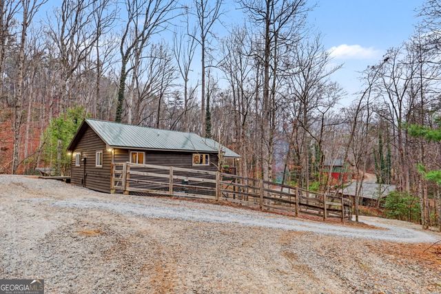 84 Creekside Lane, Clayton, GA 30525