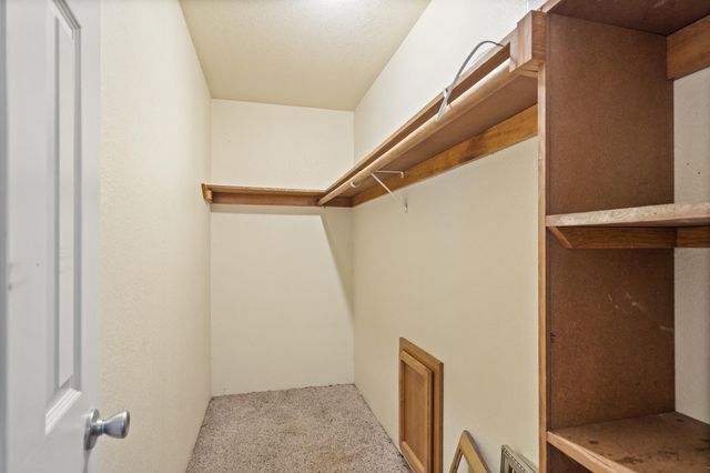 5266 Dark Hollow Road, Medford, OR 97501