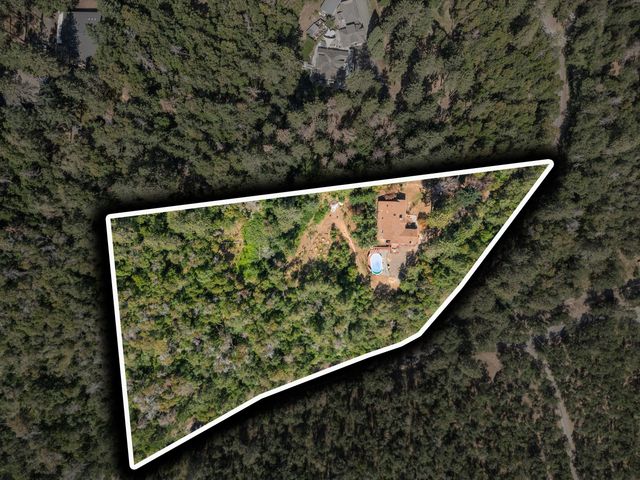 5266 Dark Hollow Road, Medford, OR 97501