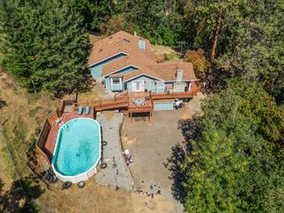 5266 Dark Hollow Road, Medford, OR 97501