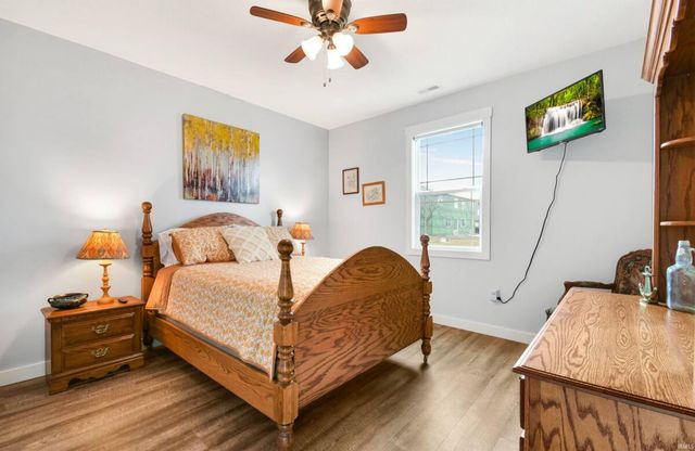 9821 N Marine Key Drive, Syracuse, IN 46567