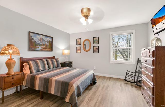 9821 N Marine Key Drive, Syracuse, IN 46567