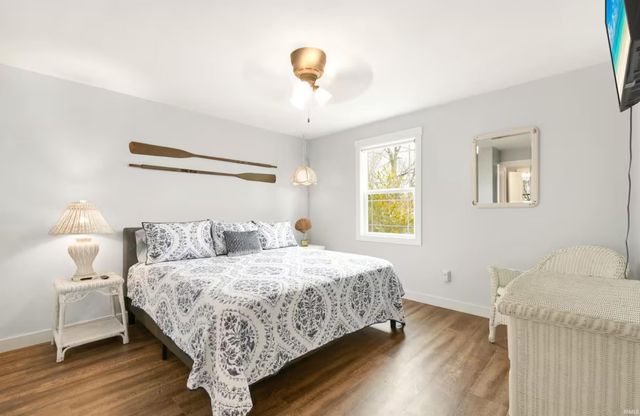 9821 N Marine Key Drive, Syracuse, IN 46567