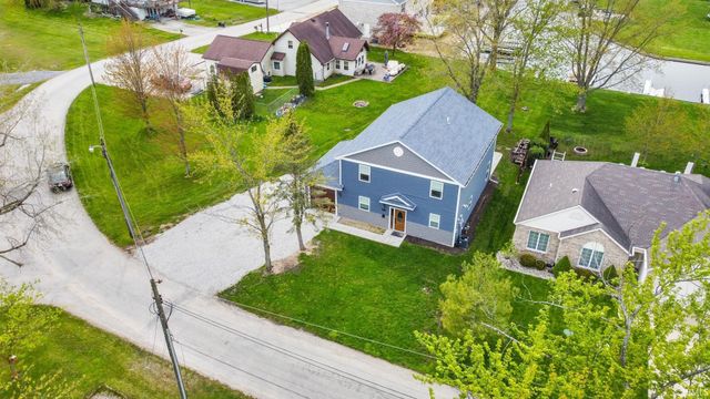 9821 N Marine Key Drive, Syracuse, IN 46567