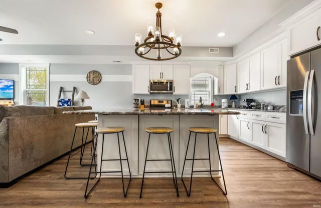 9821 N Marine Key Drive, Syracuse, IN 46567