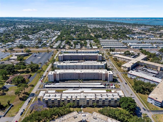 5623 80TH STREET N 316, St Petersburg, FL 33709