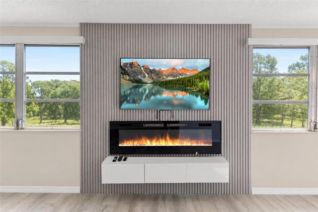 5623 80TH STREET N 316, St Petersburg, FL 33709