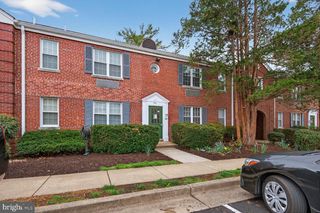 201 E GLEBE RD #D, Alexandria, VA 22305