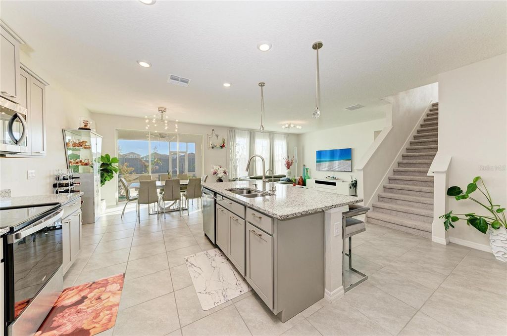 Image 18 of property listing at 3804 TURNING TIDES TERRACE, Bradenton, FL 34208