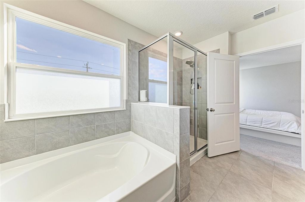 Image 36 of property listing at 3804 TURNING TIDES TERRACE, Bradenton, FL 34208