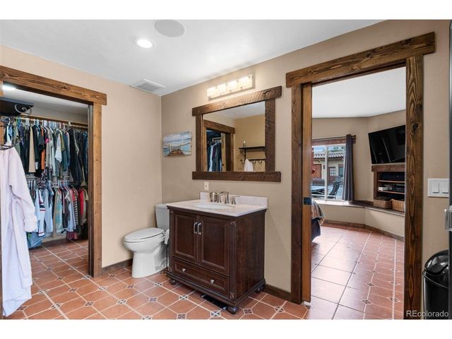 4920 S Inca Dr, Englewood, CO 80110