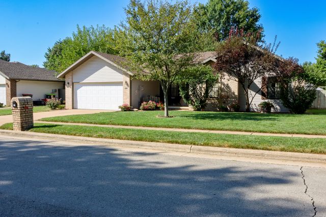 343 S Foster Avenue, Springfield, MO 65802