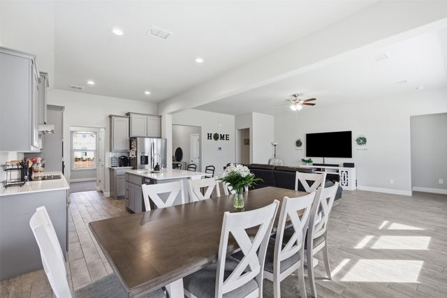 6025 Kansas Trail, Midlothian, TX 76065