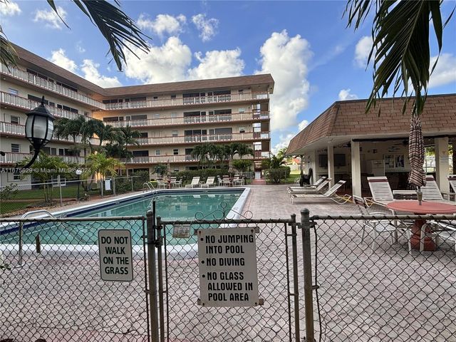 5300 Washington St U103, Hollywood, FL 33021