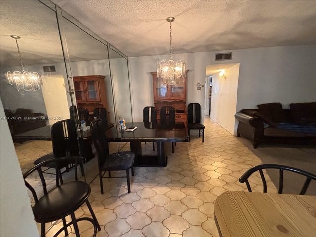 5300 Washington St U103, Hollywood, FL 33021