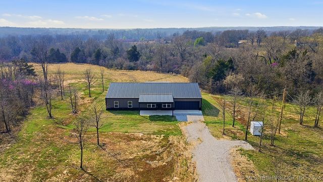 9644 S State Hwy 48, Mannford, OK 74044