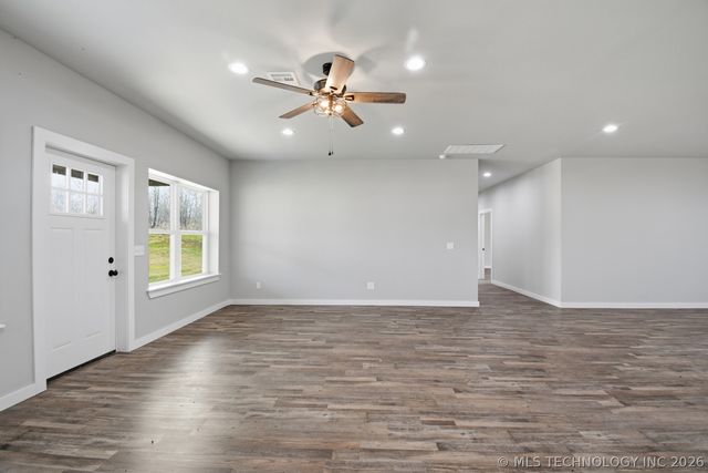 9644 S State Hwy 48, Mannford, OK 74044