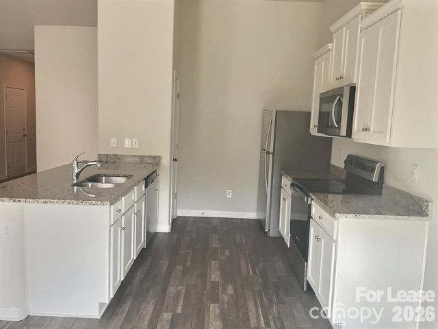 2112 Lanza Drive, Charlotte, NC 28215