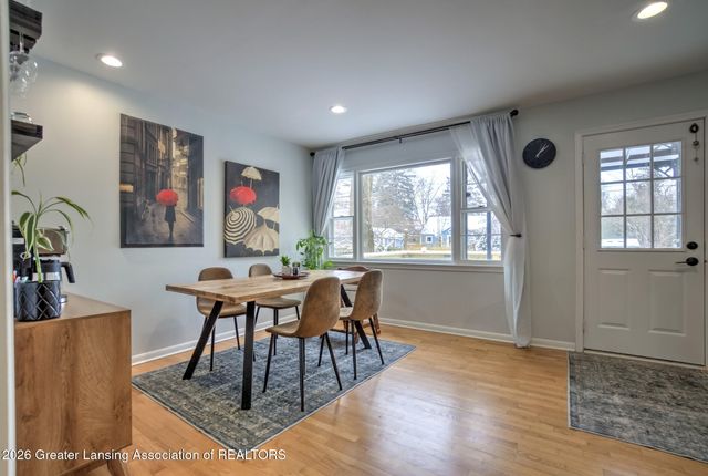 319 Oxford Road, East Lansing, MI 48823