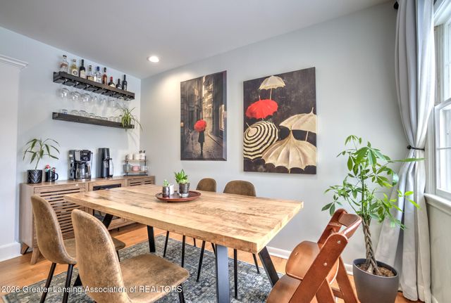 319 Oxford Road, East Lansing, MI 48823