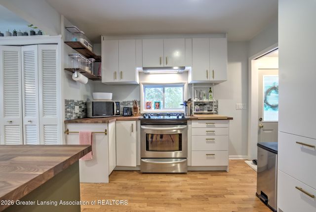 319 Oxford Road, East Lansing, MI 48823