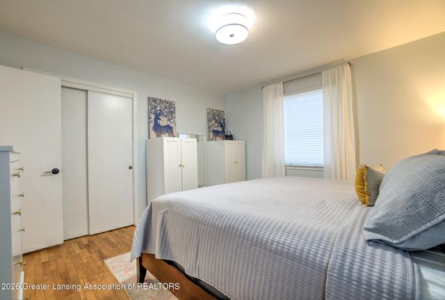 319 Oxford Road, East Lansing, MI 48823