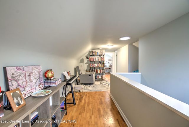 319 Oxford Road, East Lansing, MI 48823