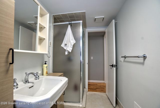 319 Oxford Road, East Lansing, MI 48823