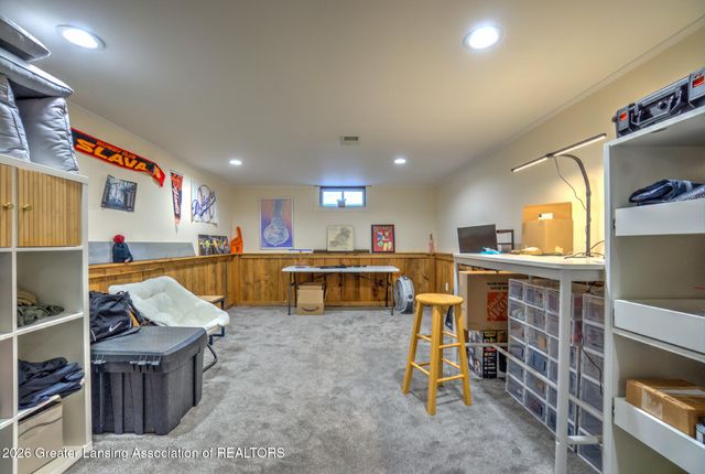 319 Oxford Road, East Lansing, MI 48823