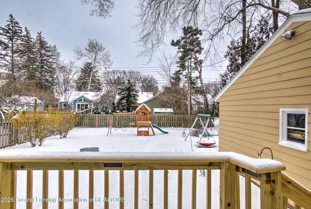 319 Oxford Road, East Lansing, MI 48823