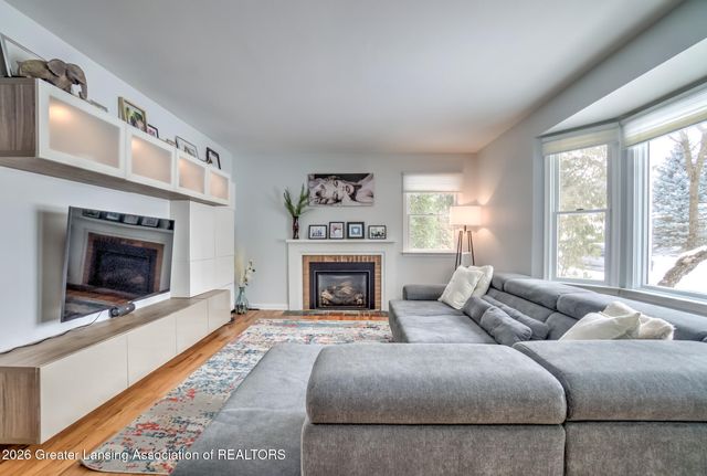 319 Oxford Road, East Lansing, MI 48823