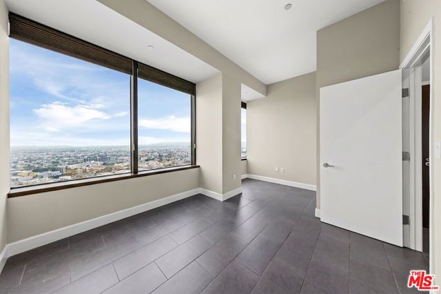1100 Wilshire Boulevard 2411, Los Angeles, CA 90017