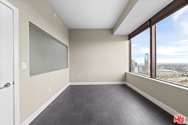 1100 Wilshire Boulevard 2411, Los Angeles, CA 90017