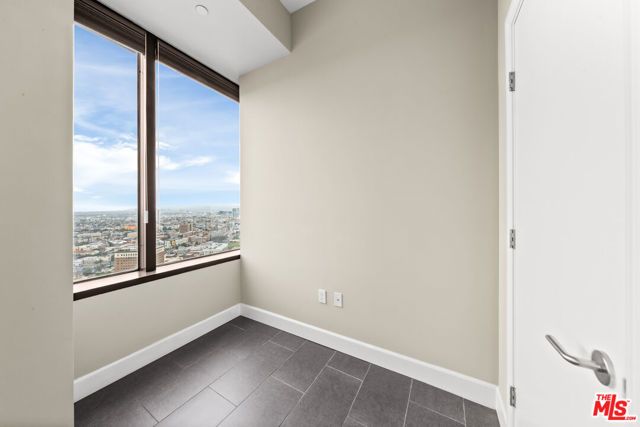 1100 Wilshire Boulevard 2411, Los Angeles, CA 90017