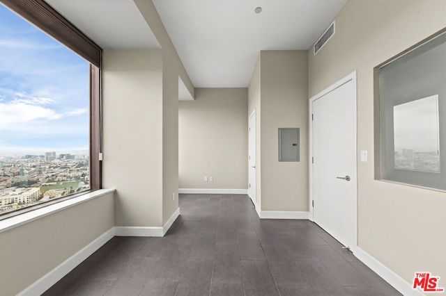 1100 Wilshire Boulevard 2411, Los Angeles, CA 90017