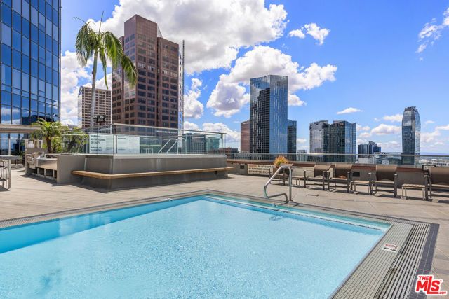 1100 Wilshire Boulevard 2411, Los Angeles, CA 90017