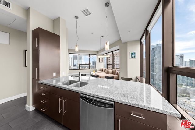 1100 Wilshire Boulevard 2411, Los Angeles, CA 90017