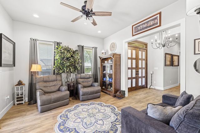 522 S San Juan, Kerrville, TX 78028