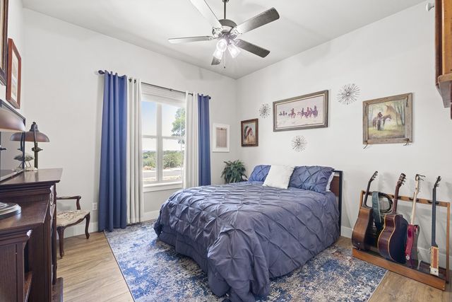 522 S San Juan, Kerrville, TX 78028