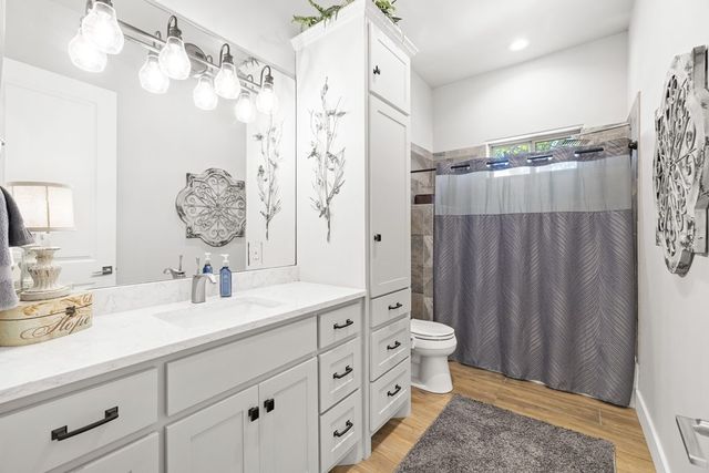 522 S San Juan, Kerrville, TX 78028