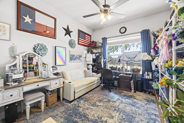 522 S San Juan, Kerrville, TX 78028