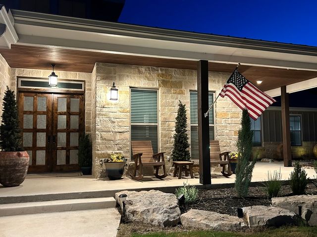 522 S San Juan, Kerrville, TX 78028