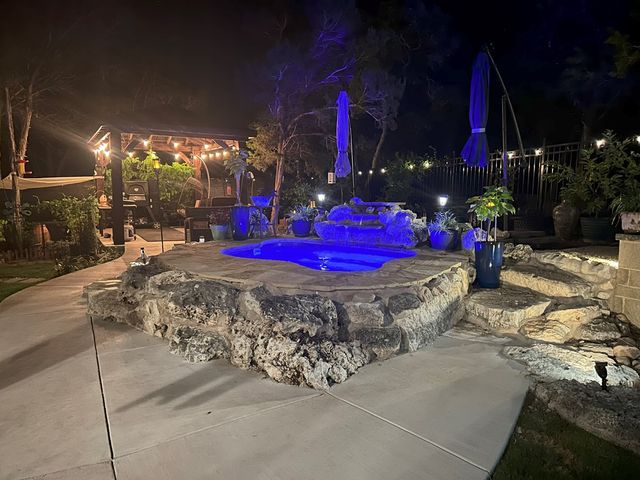 522 S San Juan, Kerrville, TX 78028