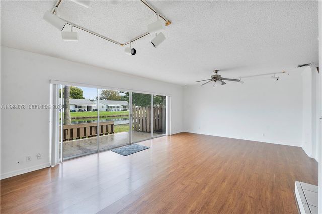 8243 NW 9th Ct 7, Plantation, FL 33324