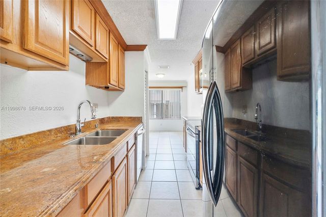 8243 NW 9th Ct 7, Plantation, FL 33324